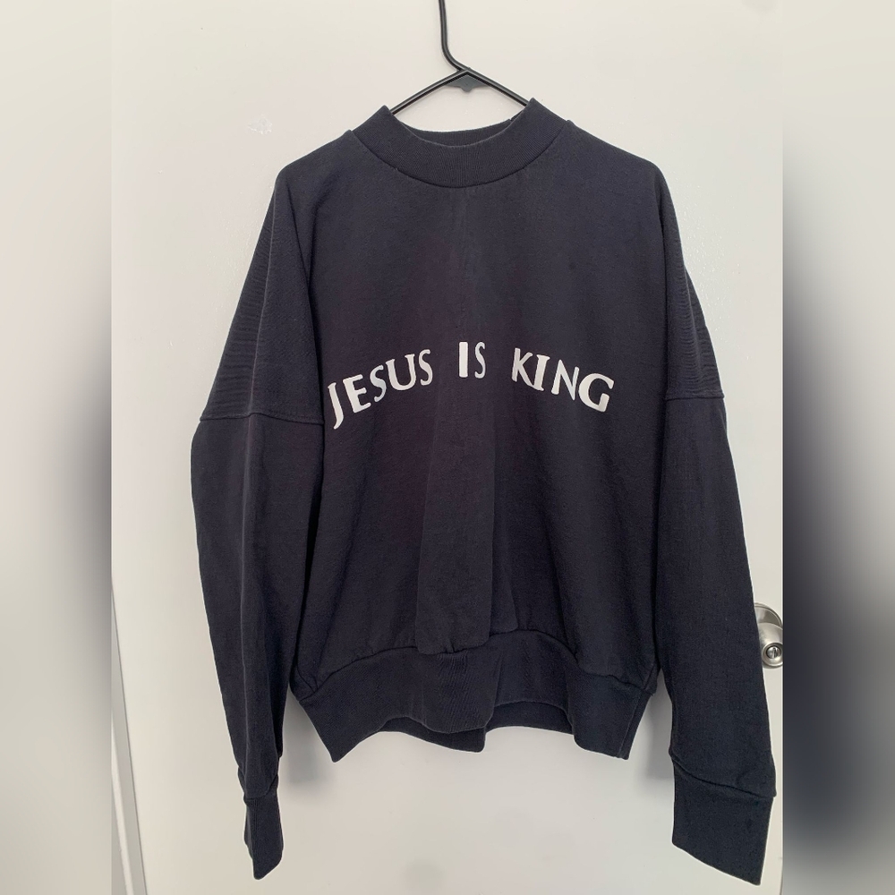 Yeezy Black Crewneck Sweater Bold Statement